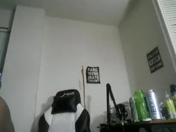 wet_dreamm22 – webcam model profile photo Image 9