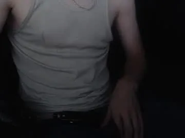 ululante – webcam model profile photo Image 12