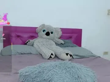 playussoftly – webcam model profile photo Image 10