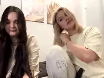 your_dolls – webcam model profile photo Image 10