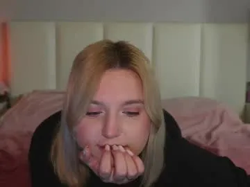 your_dolls – webcam model profile photo Image 6