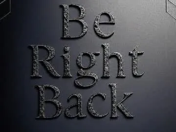 ululante – webcam model profile photo Image 5