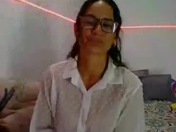 kinkyfriedchicks_ – webcam model profile photo Image 17