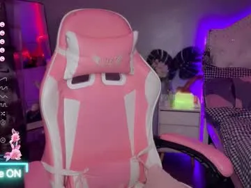 pinkadele – webcam model profile photo Image 8