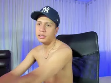 sexy_hot_friends_ – webcam model profile photo Image 12