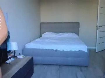 mia_cloudy – webcam model profile photo Image 13