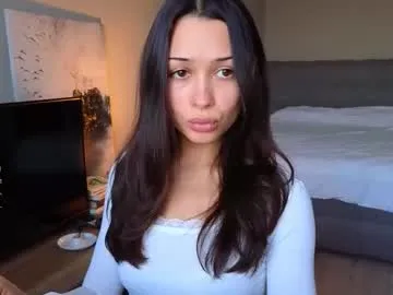 mia_cloudy – webcam model profile photo Image 18