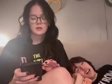 loving_ladies – webcam model profile photo Image 2