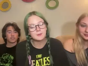 loving_ladies – webcam model profile photo Image 6