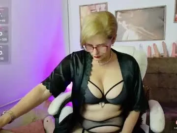 ZoeMendoza – webcam model profile photo Image 18