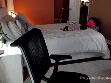 YingBao – webcam model profile photo Image 2