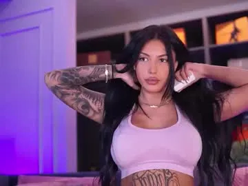 CelestMontenegro – webcam model profile photo Image 4