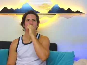 wentbrokeonstrippers – webcam model profile photo Image 14