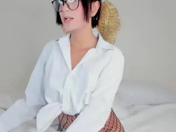 nailuj66 – webcam model profile photo Image 7