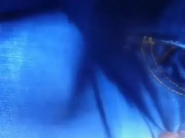 MiaDeliz – webcam model profile photo Image 4