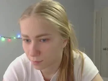 bright_diamonds_054 – webcam model profile photo Image 2