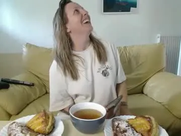 kira0541 – webcam model profile photo Image 14