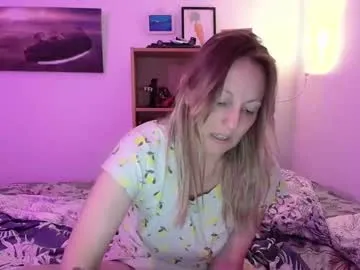 kira0541 – webcam model profile photo Image 8