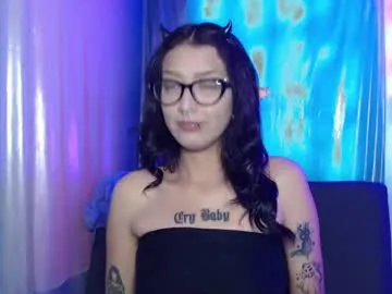 NickyAshcroft – webcam model profile photo Image 17