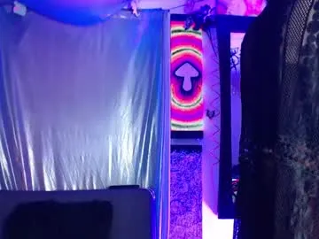 NickyAshcroft – webcam model profile photo Image 2