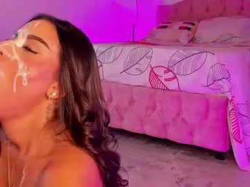 SilviaNoire – webcam model profile photo Image 19