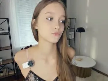 CharlotteMavis – webcam model profile photo Image 3