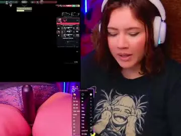 alison_gamer Image 4