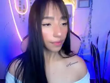 amber_morgan1 Image 6