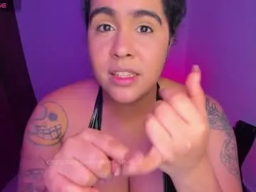 playussoftly – webcam model profile photo Image 18