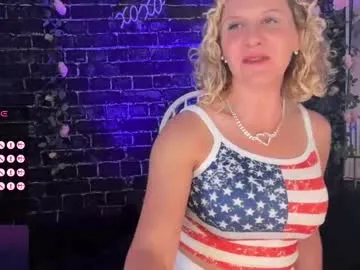 pinkypuppa – webcam model profile photo Image 4
