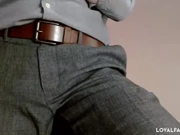 ululante – webcam model profile photo Image 5