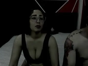 aliceandsia – webcam model profile photo Image 18