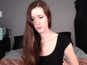 HillaryLewis – webcam model profile photo Image 16