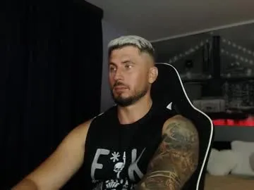 ululante – webcam model profile photo Image 16