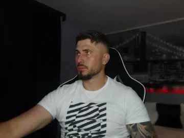 ululante – webcam model profile photo Image 8