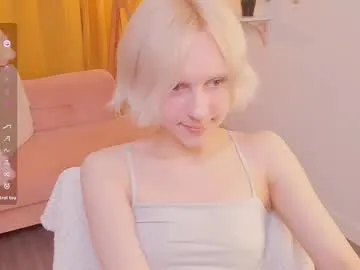 little_sharol – webcam model profile photo Image 10