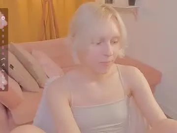 little_sharol – webcam model profile photo Image 16