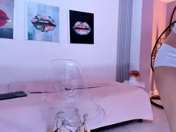 AprilHarrington – webcam model profile photo Image 2