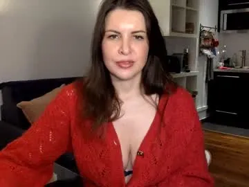 angeladarkk Image 3
