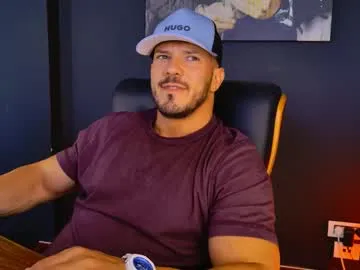 pinkypuppa – webcam model profile photo Image 8