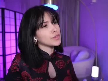 anniehillofficial_ Image 4