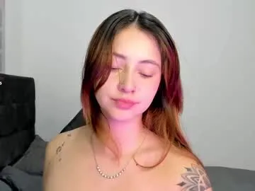 MiaDeliz – webcam model profile photo Image 14