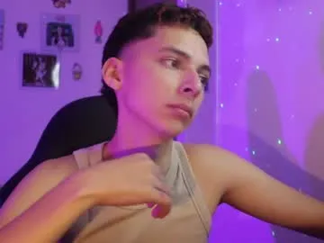 dannyss__18 – webcam model profile photo Image 15