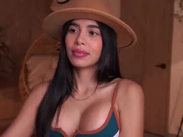 Primerosa – webcam model profile photo Image 10