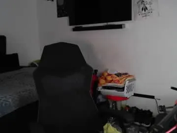 alex_islive – webcam model profile photo Image 6