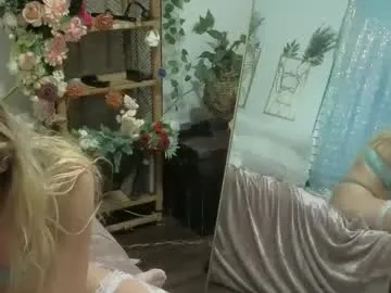 pinkypuppa – webcam model profile photo Image 18