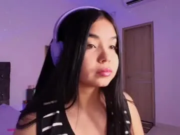 Sandra – webcam model profile photo Image 12