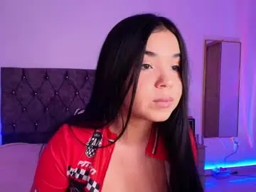 Sandra – webcam model profile photo Image 17