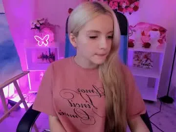 pinkypuppa – webcam model profile photo Image 12