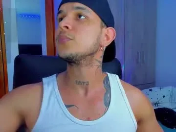 curlytwinkboy – webcam model profile photo Image 16